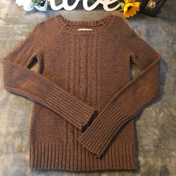 Comfy Cozy Cute Sweater! - Picture 1 of 4